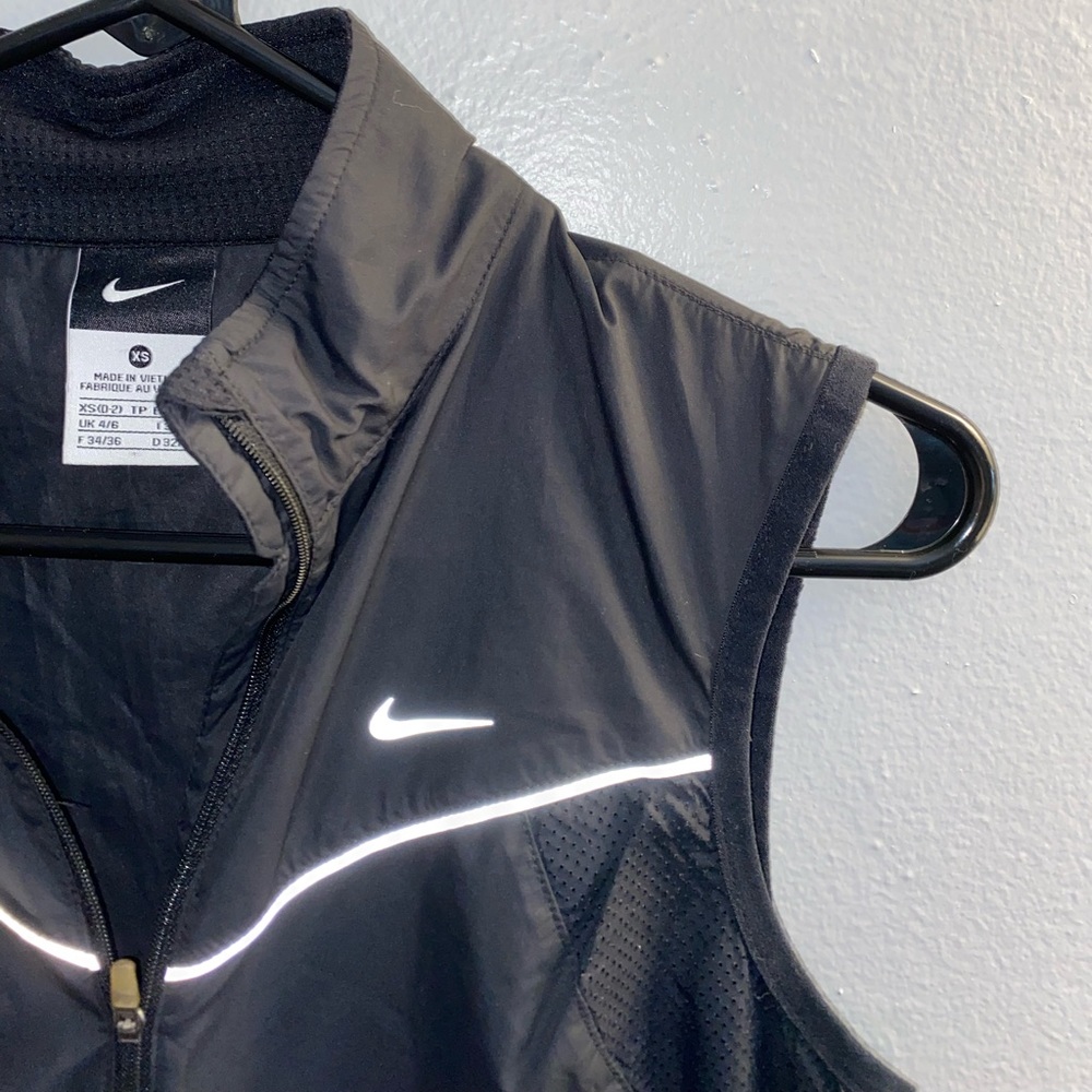 Women’s black nike vest